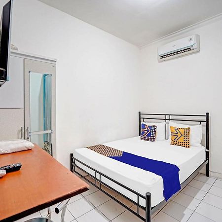 Oyo 90403 Gosepa Ngagel Hotel Surabaya Exterior photo