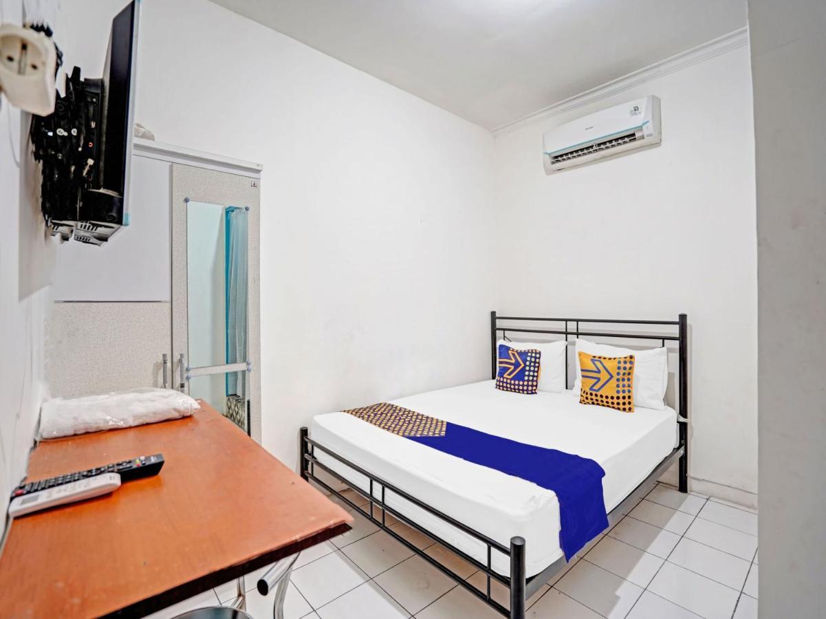 Oyo 90403 Gosepa Ngagel Hotel Surabaya Exterior photo